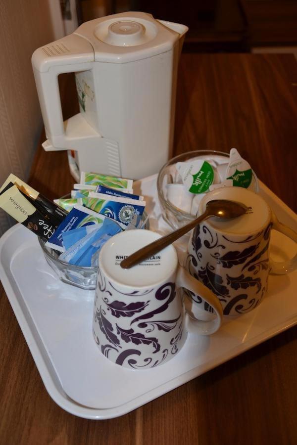 Chiswick Lodge Hotel Лондон Экстерьер фото
